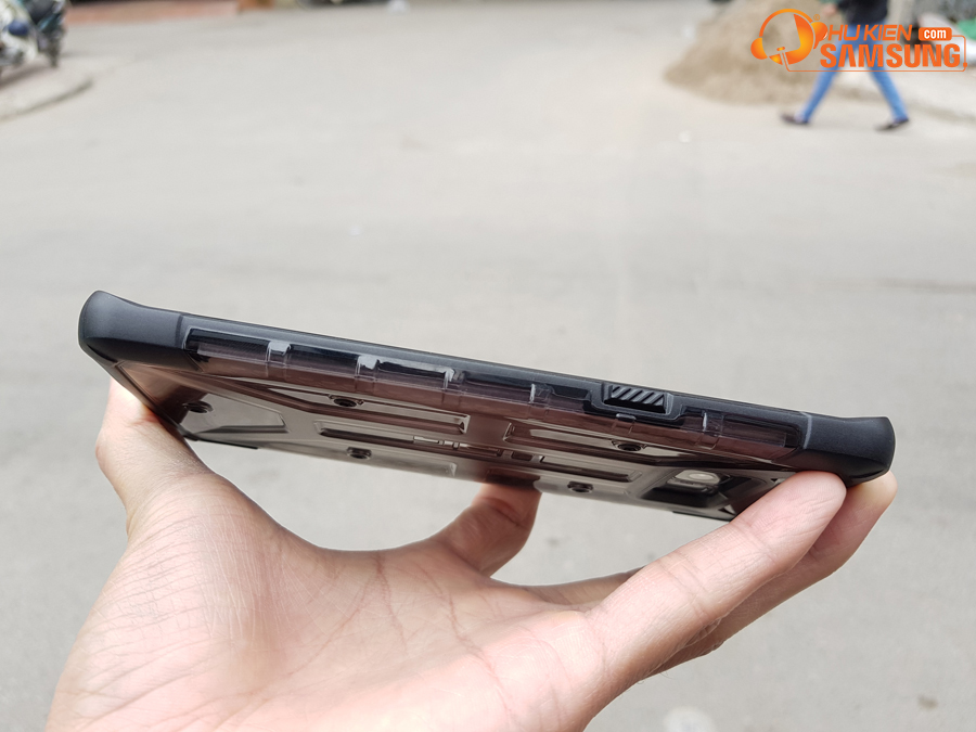 ỐP lưng Galaxy S8 Plus UAG Plasma